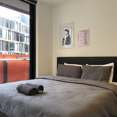 Hfn Heart Of Melbourne Cbd Apartamento Exterior foto